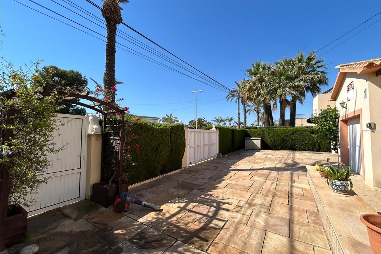 3 soveværelse Villa til salg i Cabo Roig med swimmingpool - € 790.000 (Ref: 9028344)