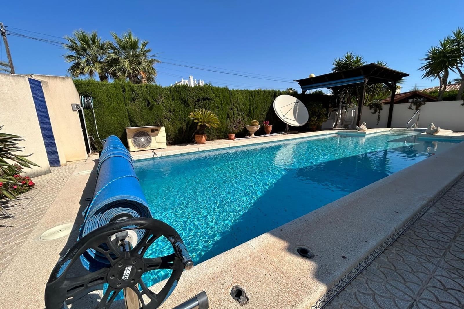 3 soveværelse Villa til salg i Cabo Roig med swimmingpool - € 790.000 (Ref: 9028344)