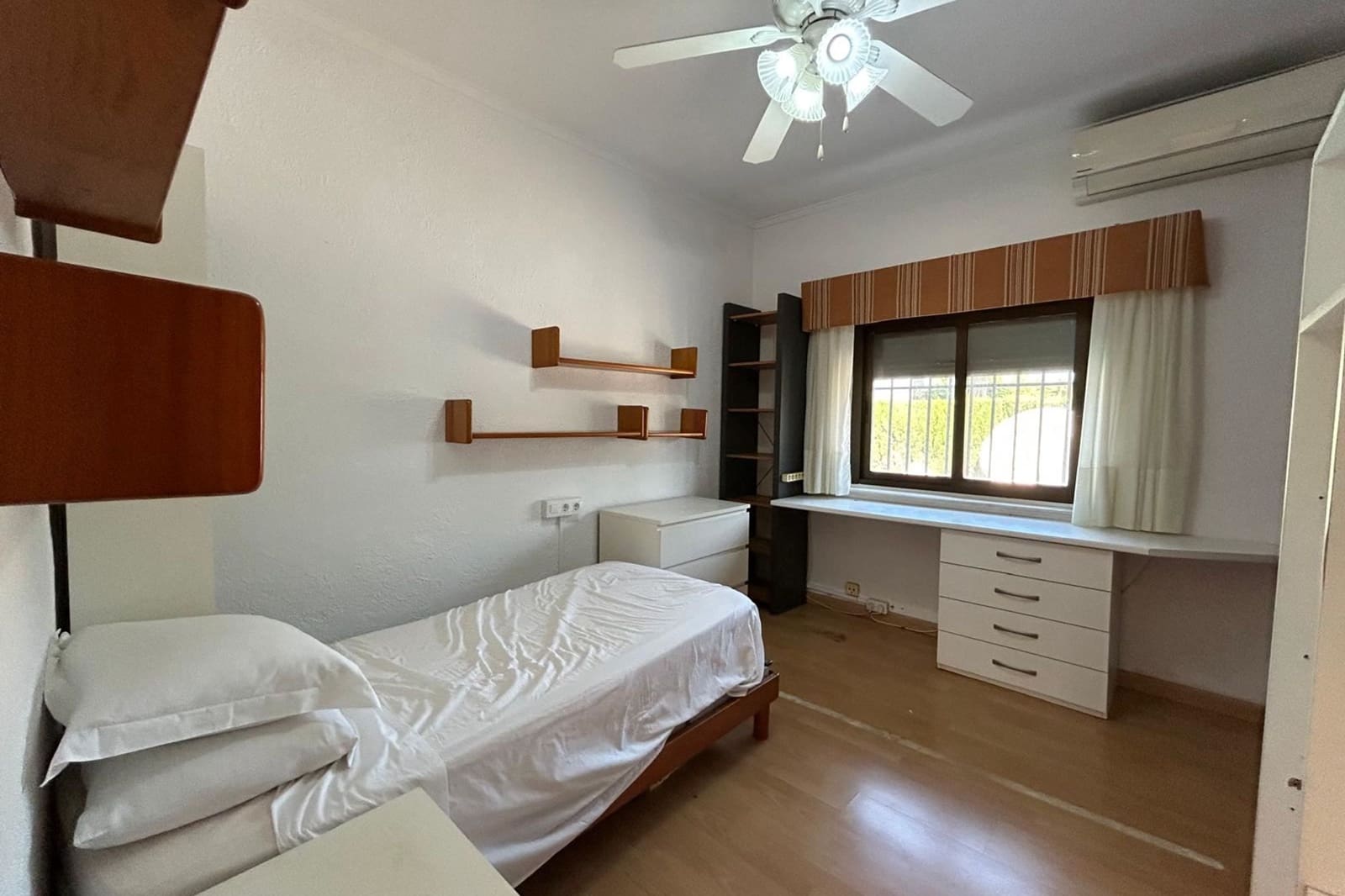 3 soveværelse Villa til salg i Cabo Roig med swimmingpool - € 790.000 (Ref: 9028344)