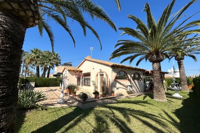 3 soveværelse Villa til salg i Cabo Roig, Orihuela med swimmingpool - € 790.000 (Ref: 9028344)