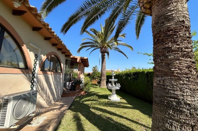 3 soveværelse Villa til salg i Cabo Roig, Orihuela med swimmingpool - € 790.000 (Ref: 9028344)