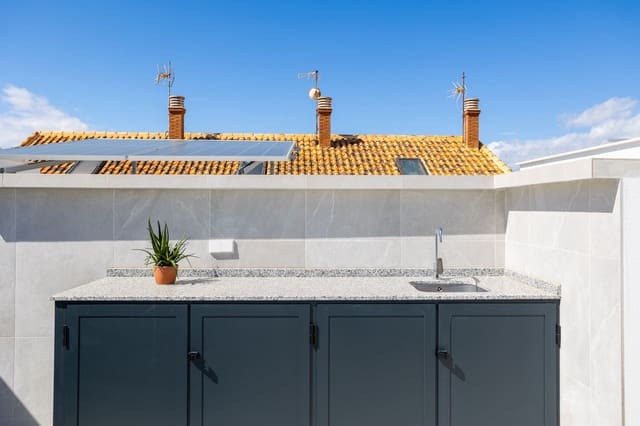 3 soveværelse Byhus til salg i Torre de la Horadada, Pilar de la Horadada med swimmingpool - € 519.900 (Ref: 9035539)