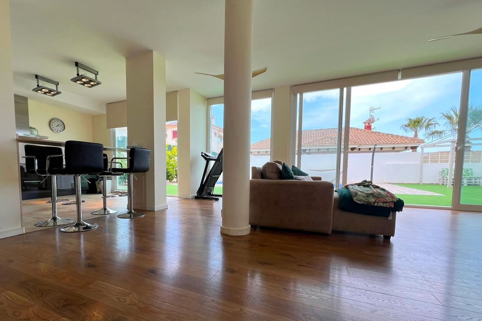 5 soveværelse Villa til salg i Bigastro med swimmingpool - € 699.000 (Ref: 9148559)