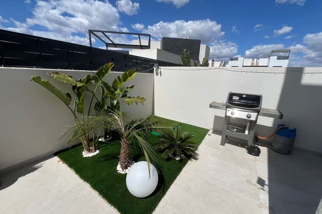 2 soveværelse Villa til salg i Benijófar med swimmingpool - € 370.000 (Ref: 9160166)