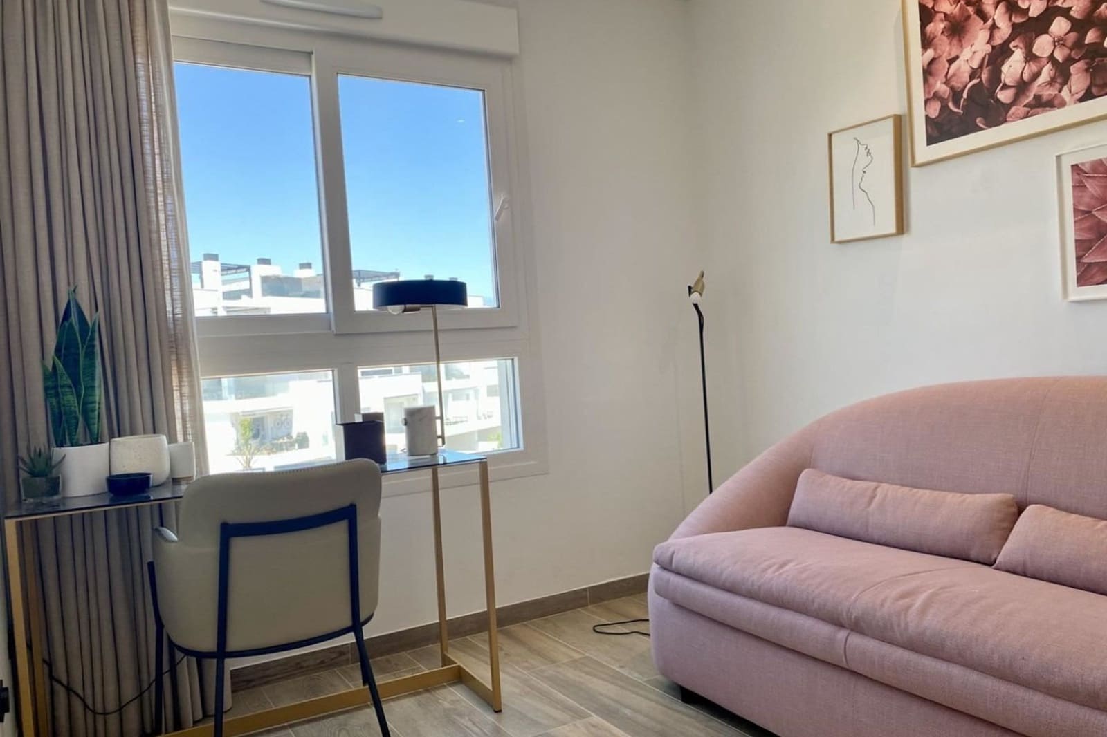 Apartamento de 3 habitaciones en Los Balcones en venta con piscina - 642.500 € (Ref: 9160321)