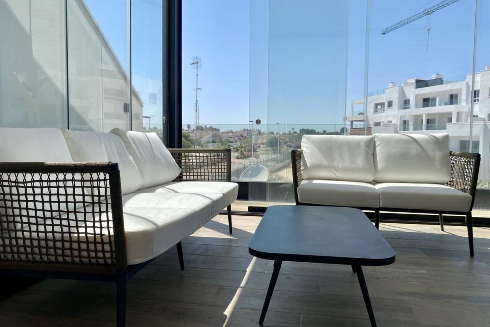Apartamento de 3 habitaciones en Los Balcones en venta con piscina - 642.500 € (Ref: 9160321)