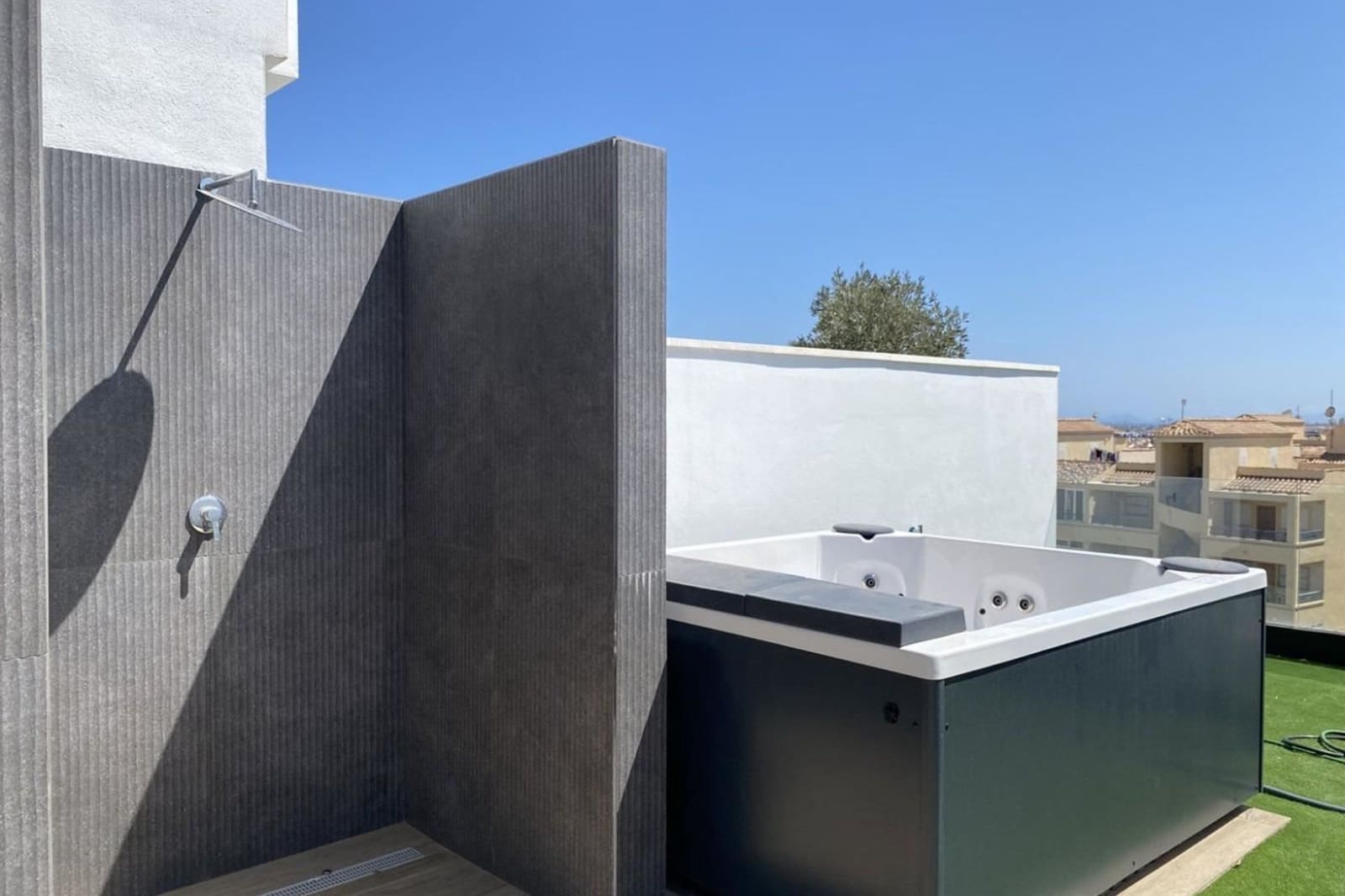Apartamento de 3 habitaciones en Los Balcones en venta con piscina - 642.500 € (Ref: 9160321)
