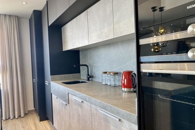 Apartamento de 3 habitaciones en Los Balcones en venta con piscina - 642.500 € (Ref: 9160321)
