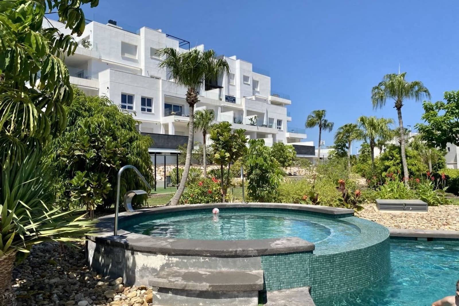 Apartamento de 3 habitaciones en Los Balcones en venta con piscina - 642.500 € (Ref: 9160321)