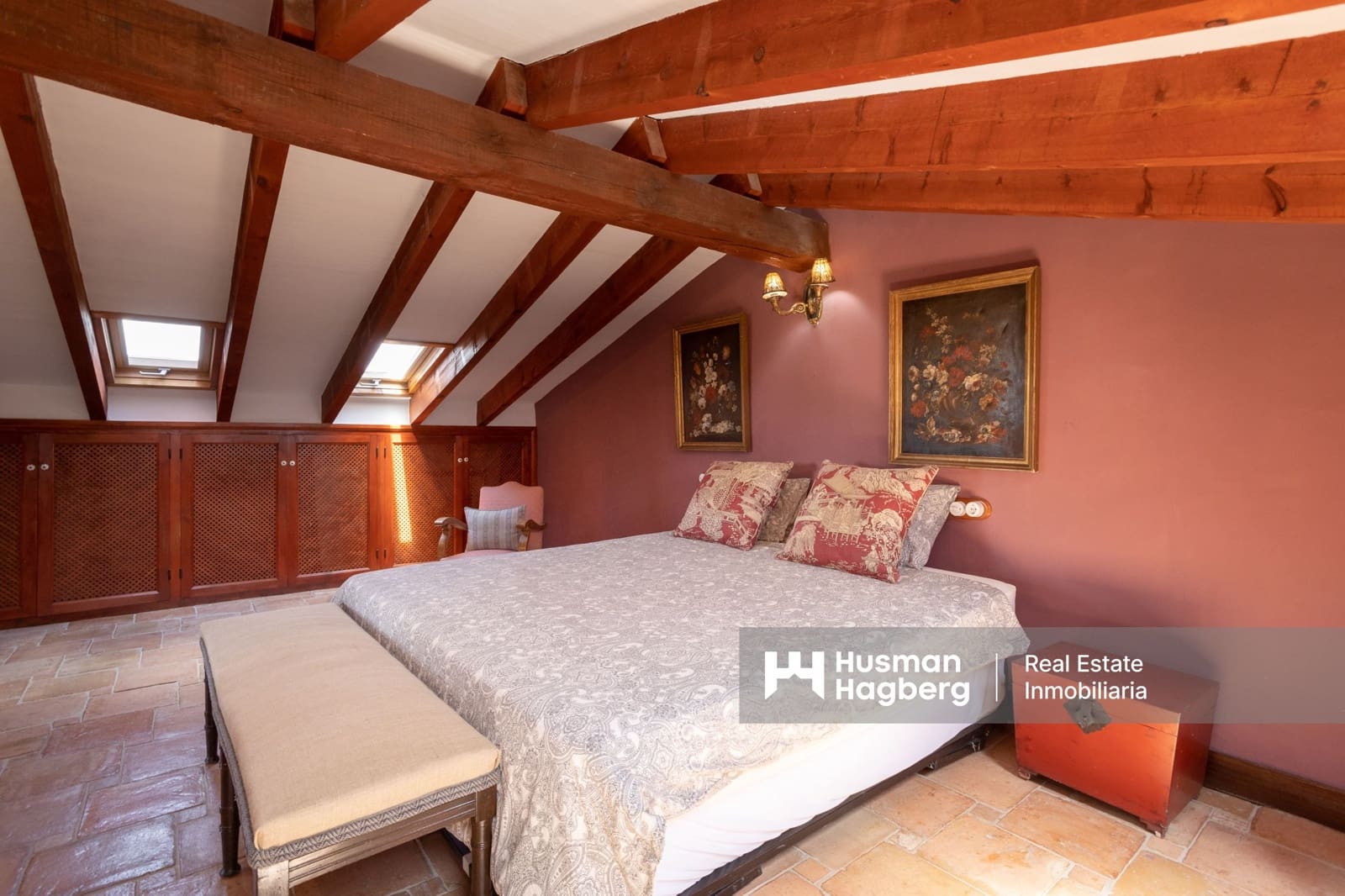4 bedroom Villa for sale in San Miguel de Salinas with pool - € 2,169,000 (Ref: 9215804)