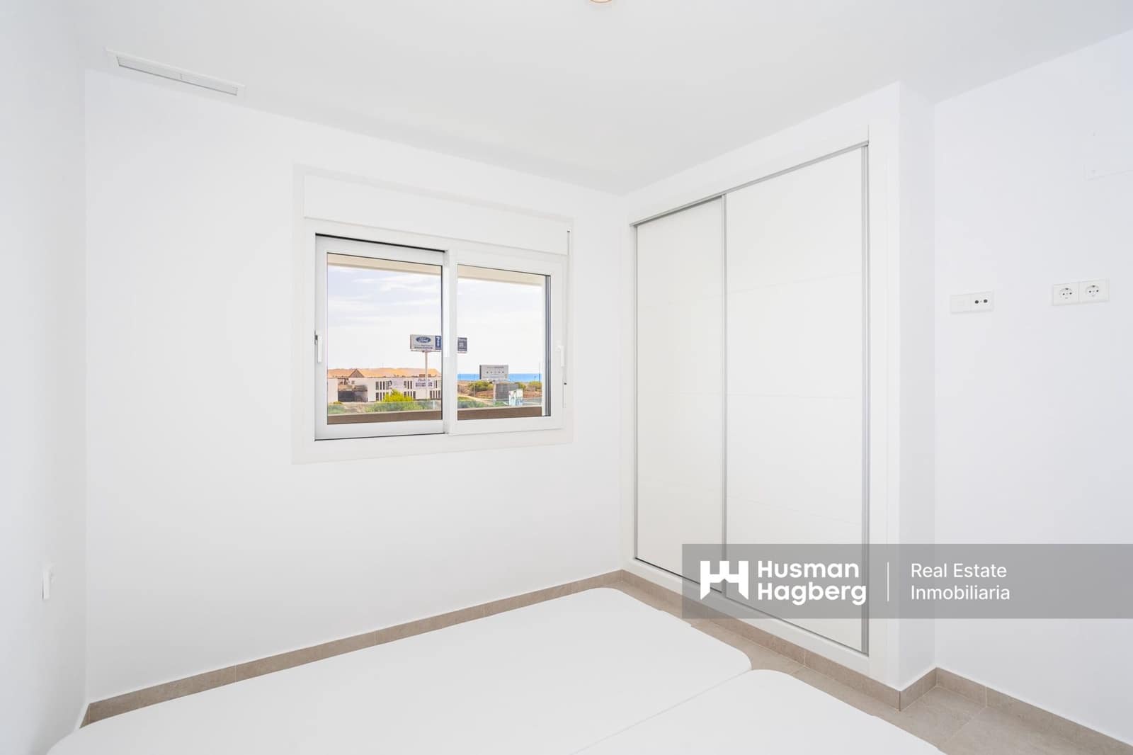 2 bedroom Apartment for sale in Playa Flamenca with pool - € 399,000 (Ref: 9216156)