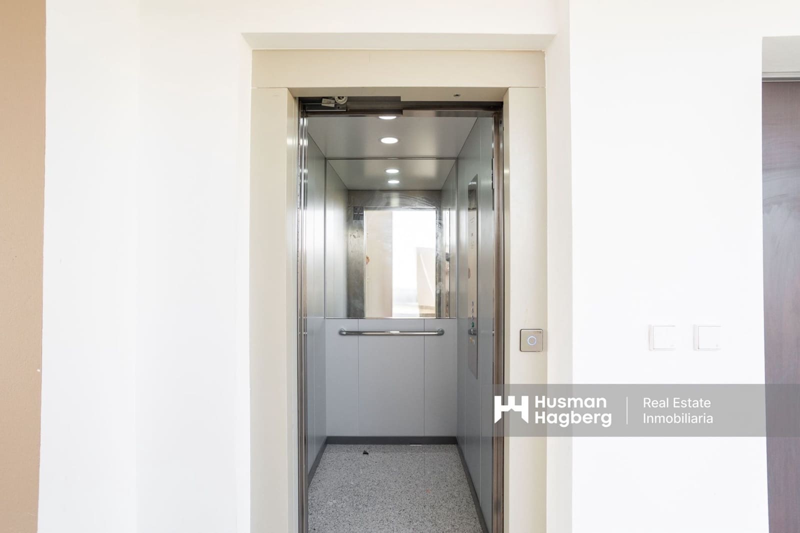 2 bedroom Apartment for sale in Playa Flamenca with pool - € 399,000 (Ref: 9216156)