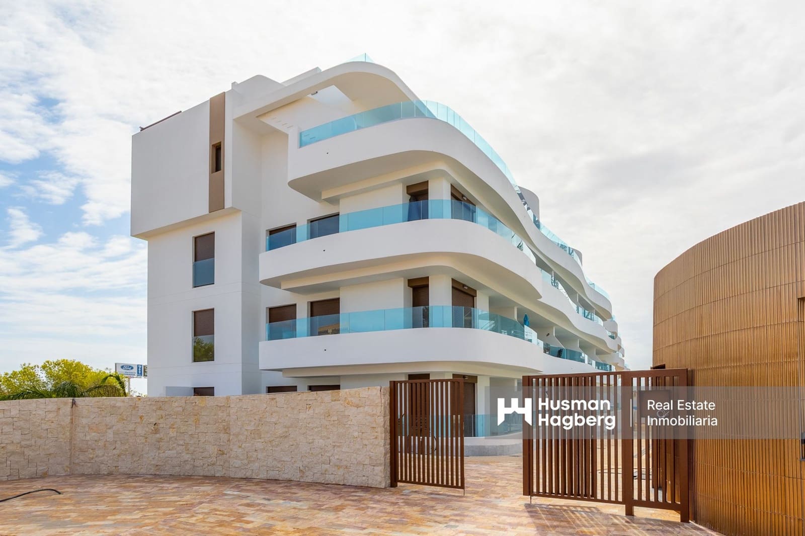2 bedroom Apartment for sale in Playa Flamenca with pool - € 399,000 (Ref: 9216156)