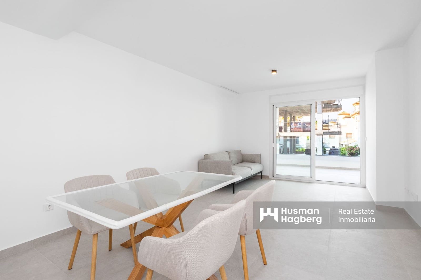 2 bedroom Apartment for sale in Playa Flamenca with pool - € 399,000 (Ref: 9216156)