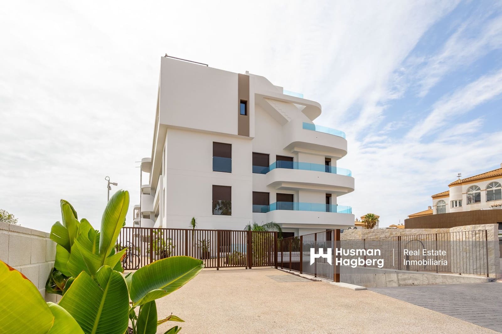 2 bedroom Apartment for sale in Playa Flamenca with pool - € 399,000 (Ref: 9216156)