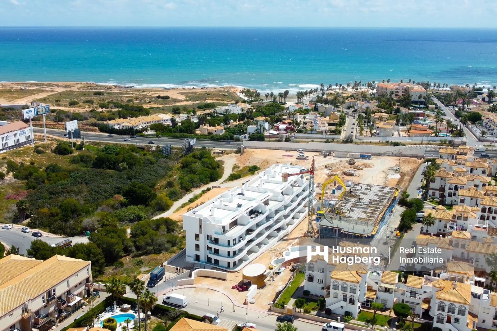 2 bedroom Apartment for sale in Playa Flamenca with pool - € 399,000 (Ref: 9216156)