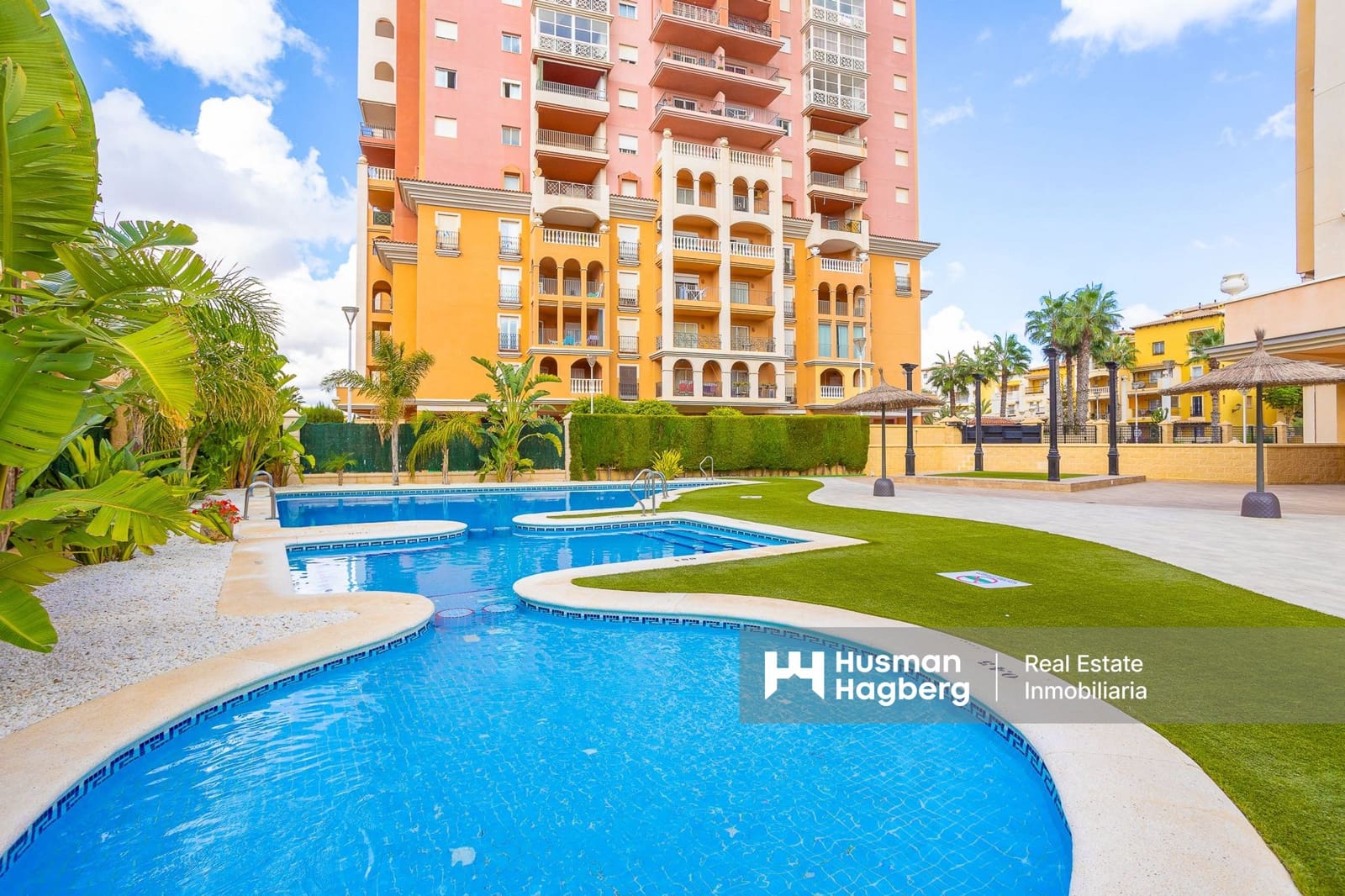 3 bedroom Apartment for sale in Torrevieja with pool - € 259,000 (Ref: 9227429)