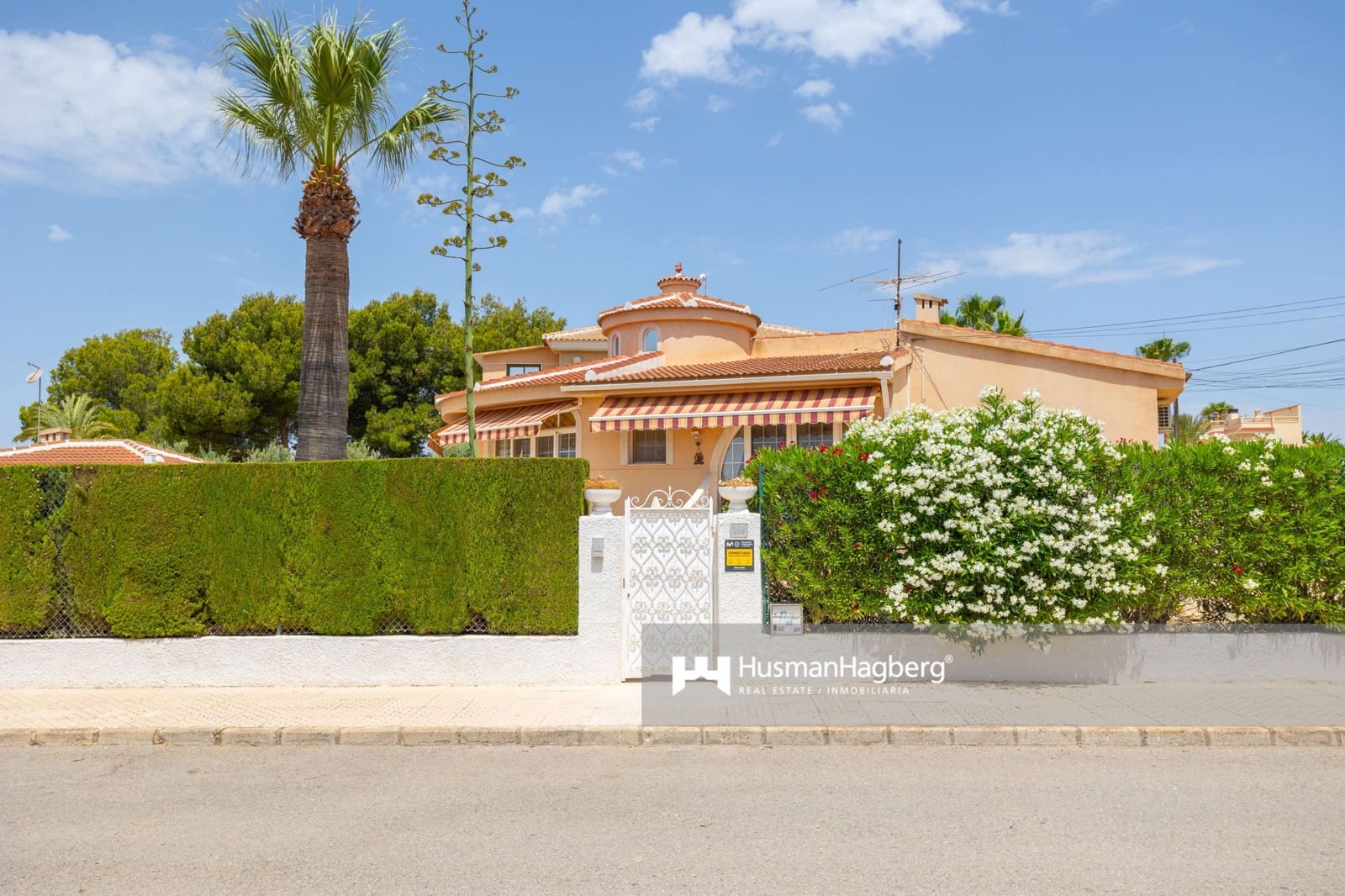 4 sovrum Villa till salu i Ciudad Quesada med pool - 499 000 € (Ref: 9227433)