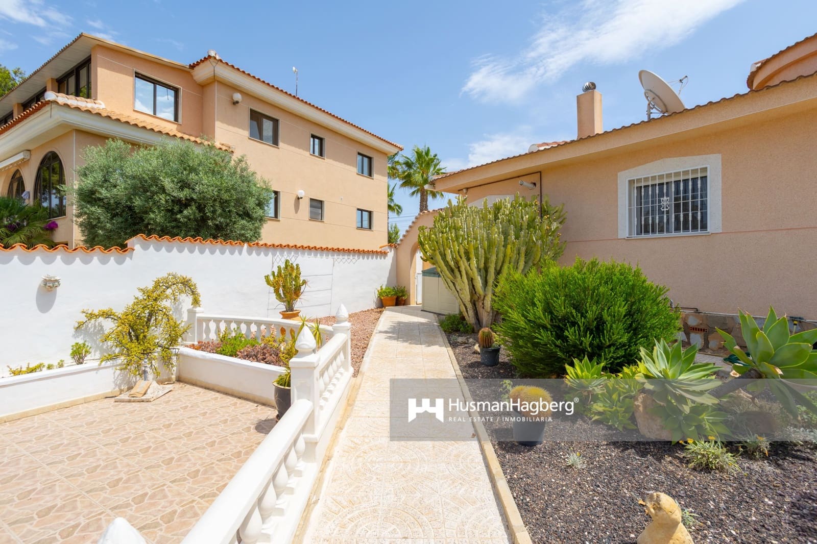 4 sovrum Villa till salu i Ciudad Quesada med pool - 499 000 € (Ref: 9227433)