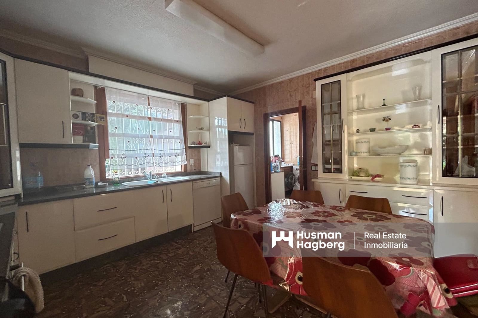 6 bedroom Villa for sale in San Fulgencio with pool - € 625,000 (Ref: 9227741)