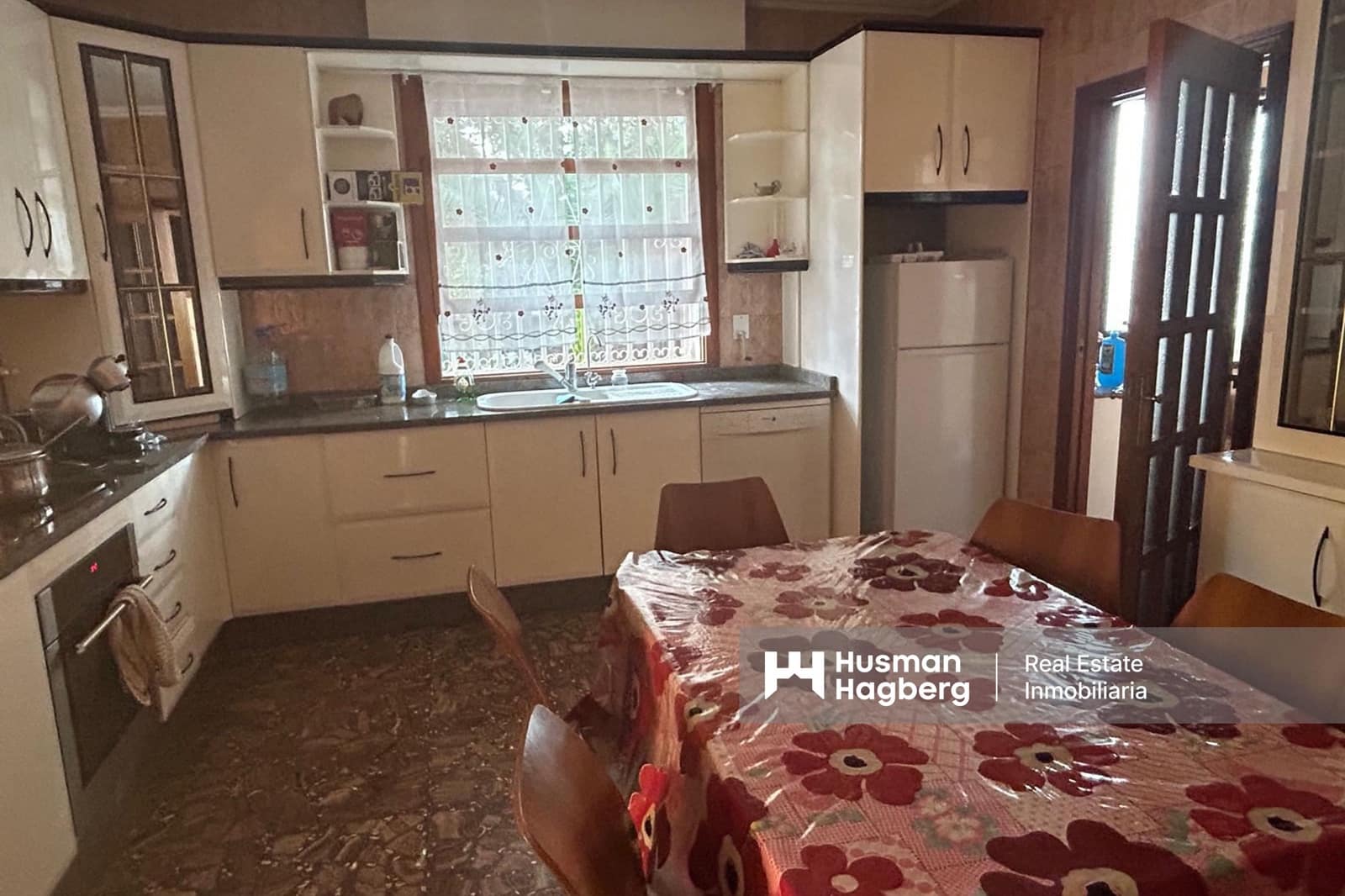 6 bedroom Villa for sale in San Fulgencio with pool - € 625,000 (Ref: 9227741)