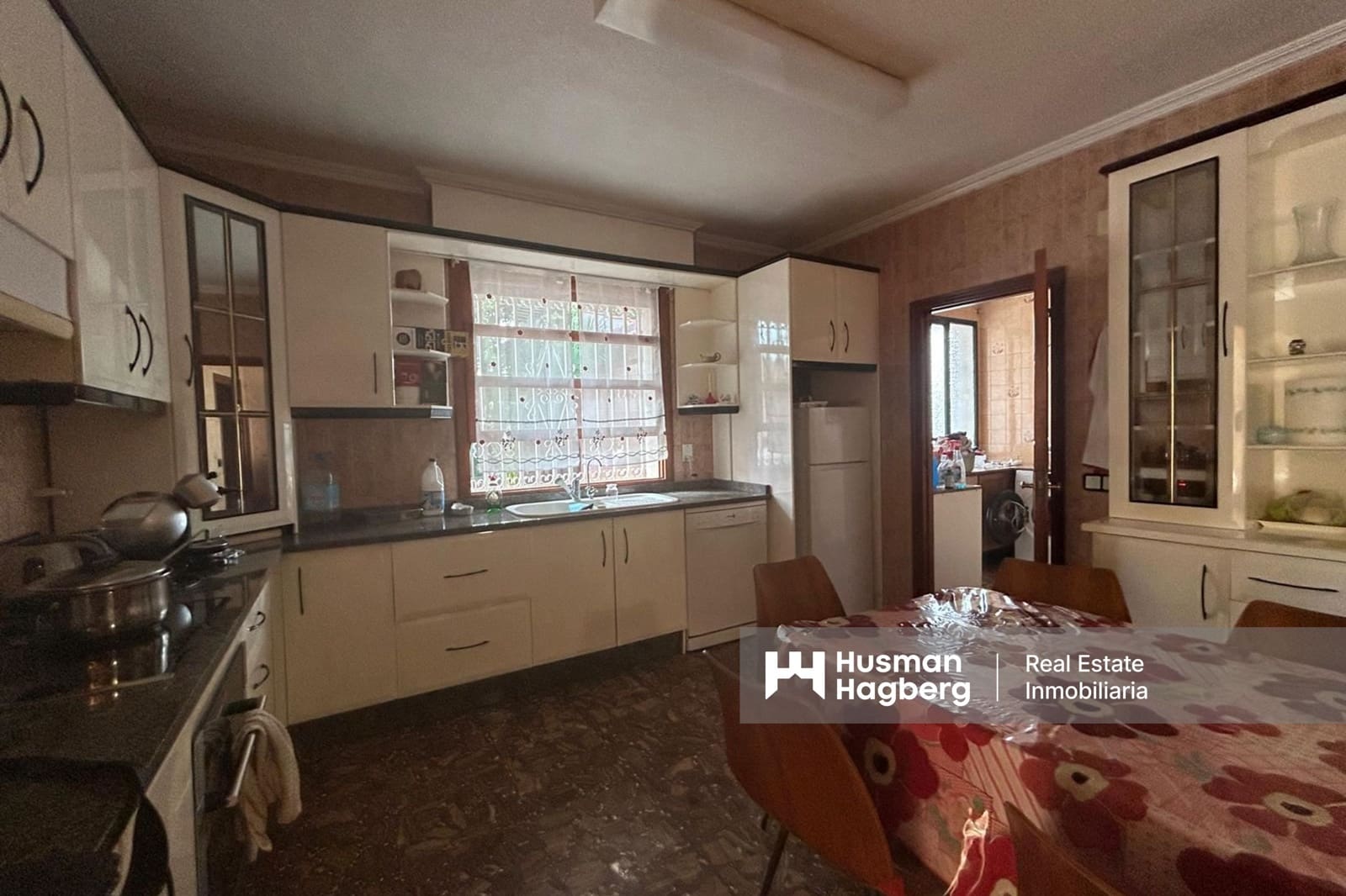 6 bedroom Villa for sale in San Fulgencio with pool - € 625,000 (Ref: 9227741)