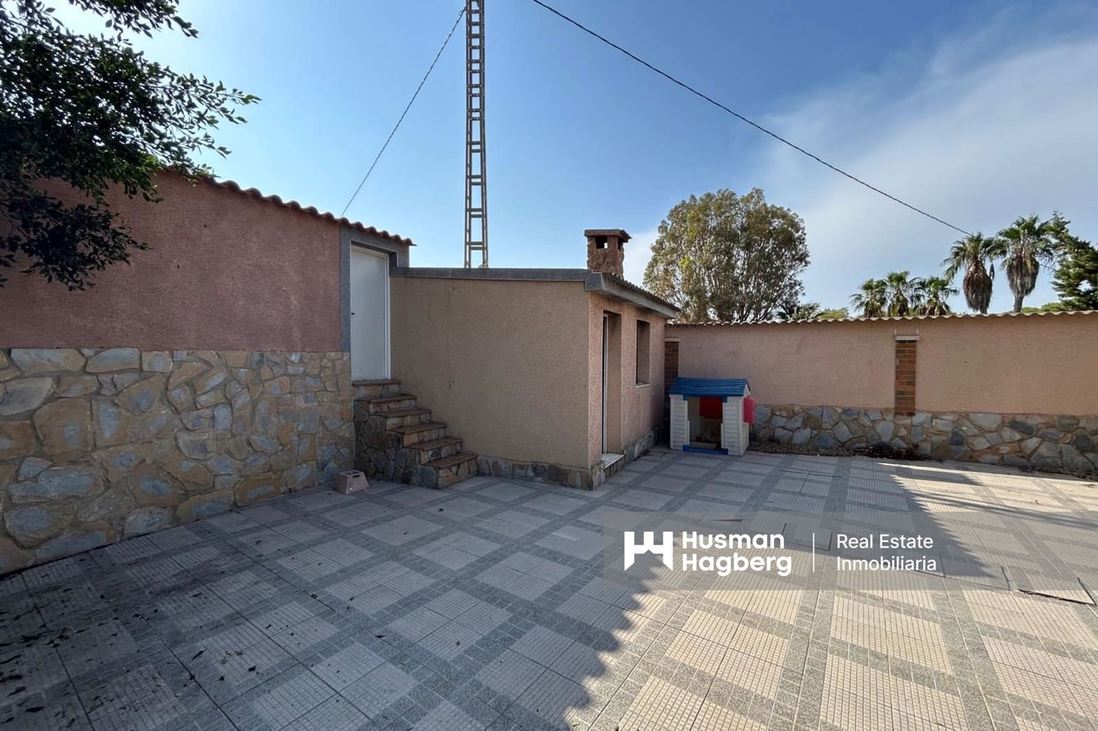 6 bedroom Villa for sale in San Fulgencio with pool - € 625,000 (Ref: 9227741)