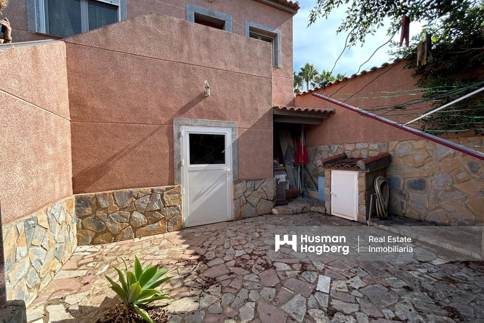 6 bedroom Villa for sale in San Fulgencio with pool - € 625,000 (Ref: 9227741)