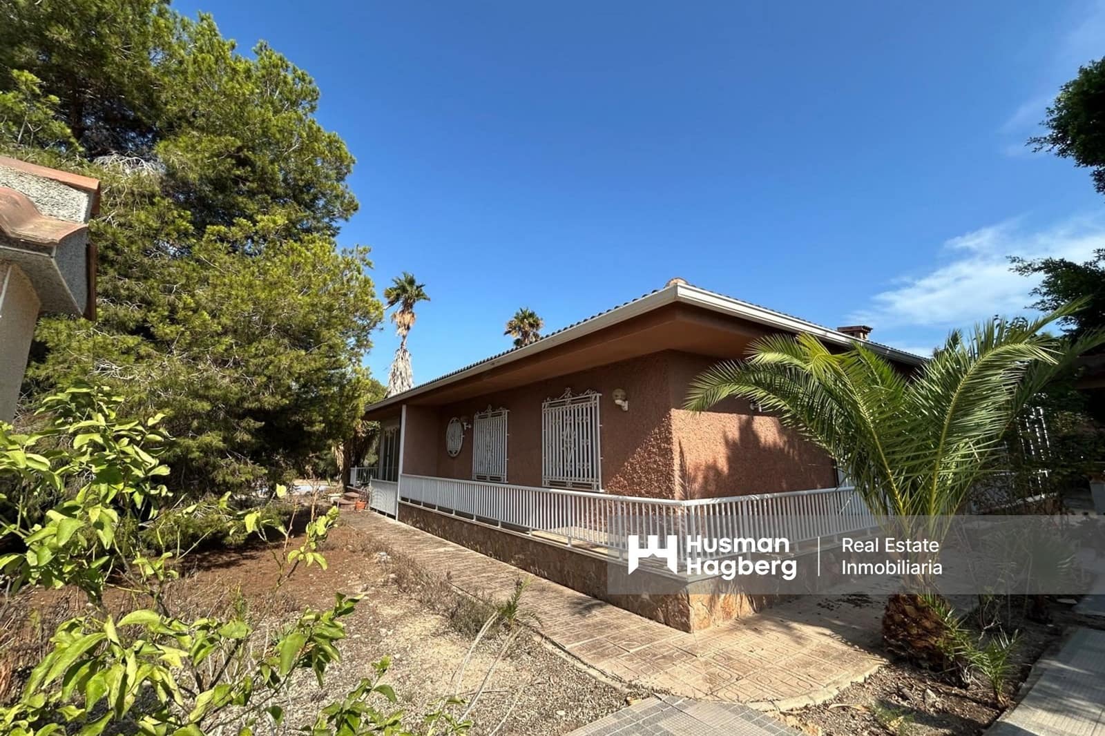 6 bedroom Villa for sale in San Fulgencio with pool - € 625,000 (Ref: 9227741)