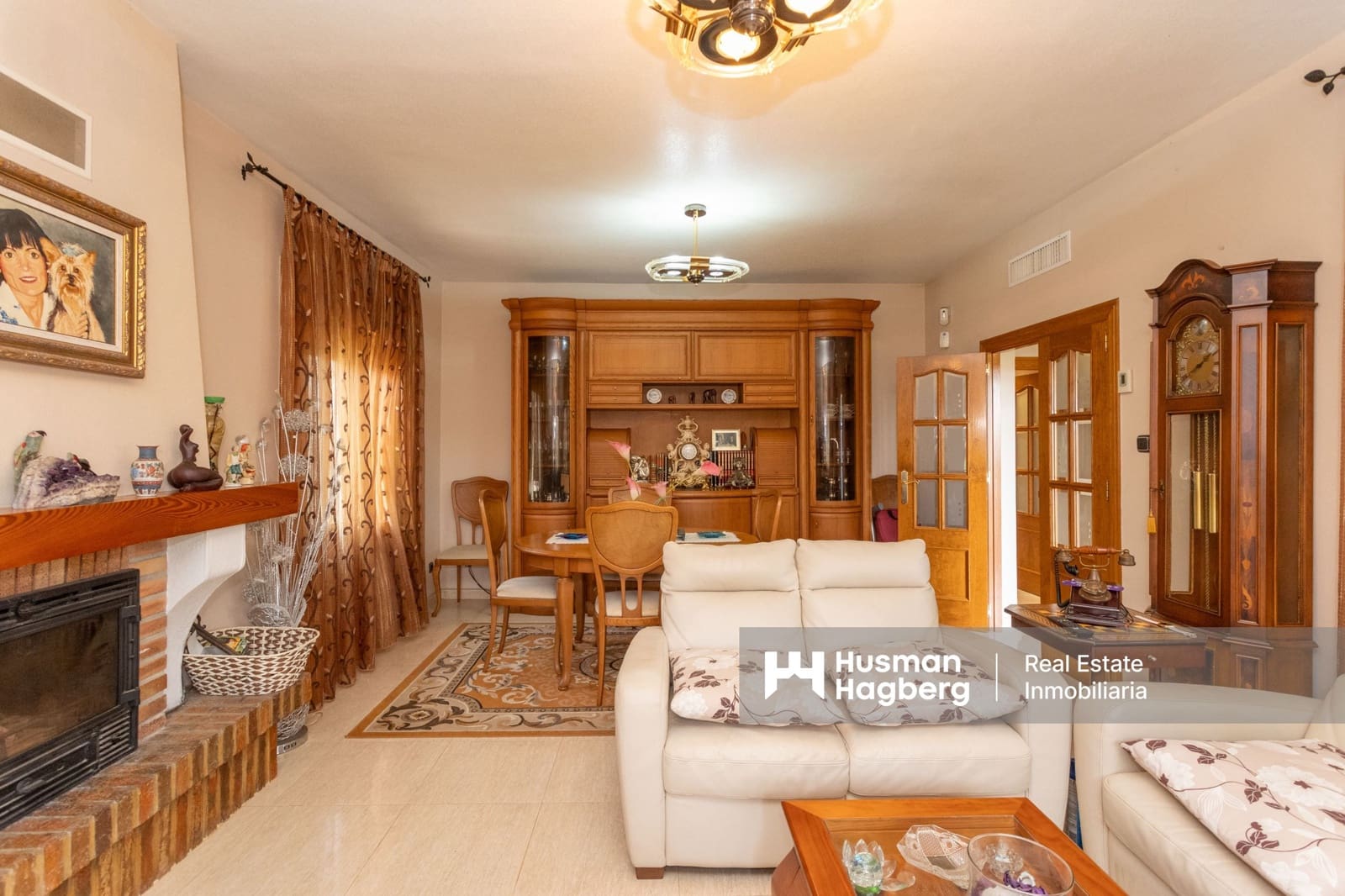 3 soveværelse Villa til salg i Campoamor med swimmingpool - € 985.000 (Ref: 9247476)