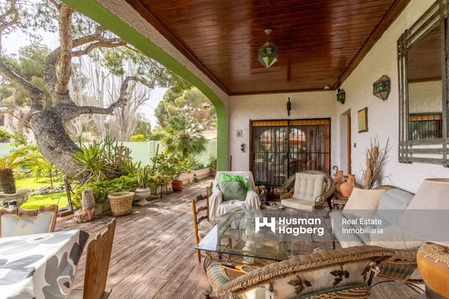 3 soveværelse Villa til salg i Dehesa de Campoamor, Orihuela med swimmingpool - € 985.000 (Ref: 9247476)