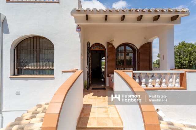 4 makuuhuone Huvila myytävänä paikassa Villamartin, Orihuela mukana uima-altaan - 790 000 € (Ref: 9247753)