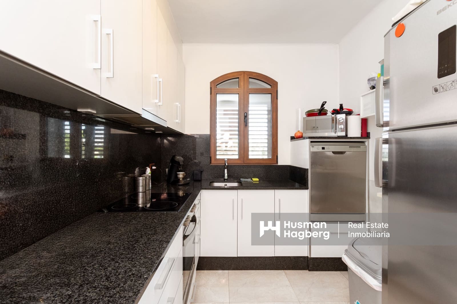 4 makuuhuone Huvila myytävänä paikassa Villamartin mukana uima-altaan - 790 000 € (Ref: 9247753)