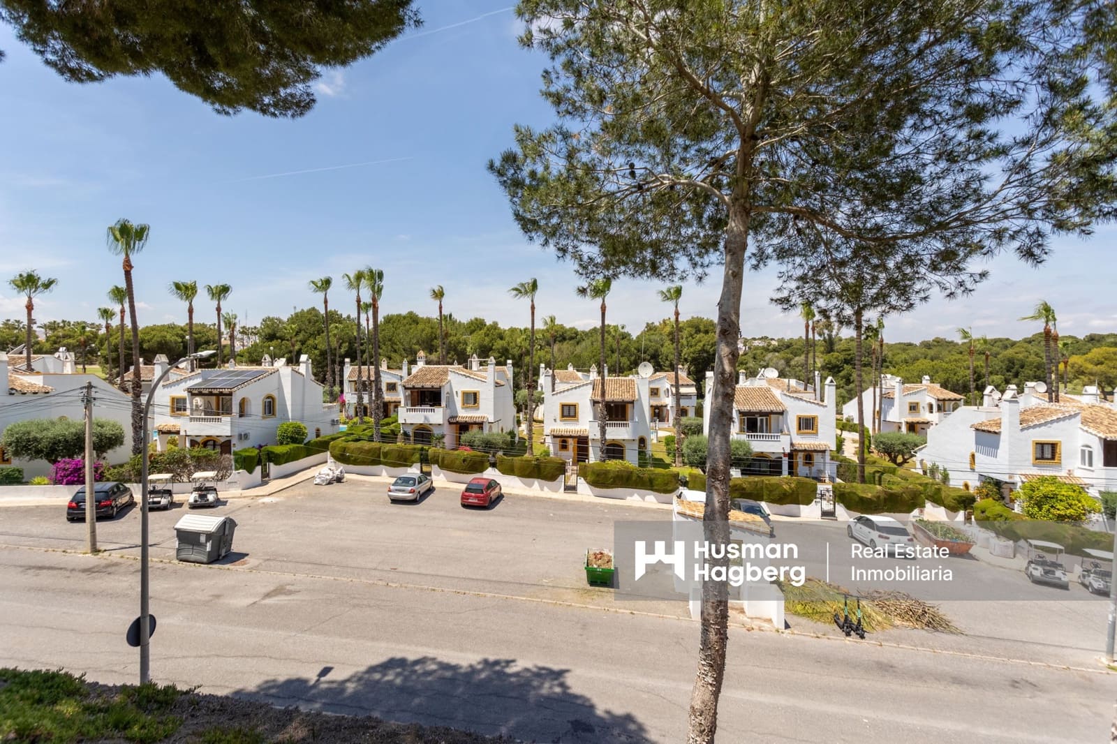 4 makuuhuone Huvila myytävänä paikassa Villamartin mukana uima-altaan - 790 000 € (Ref: 9247753)