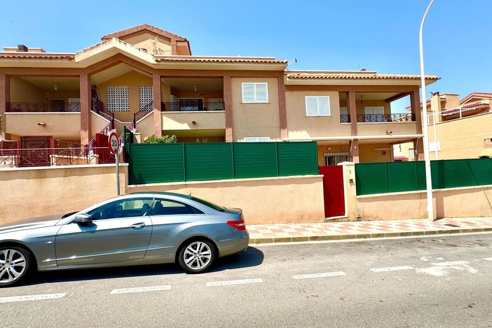 2 soveværelse Lejlighed til salg i Gran Alacant med swimmingpool - € 273.000 (Ref: 9254401)