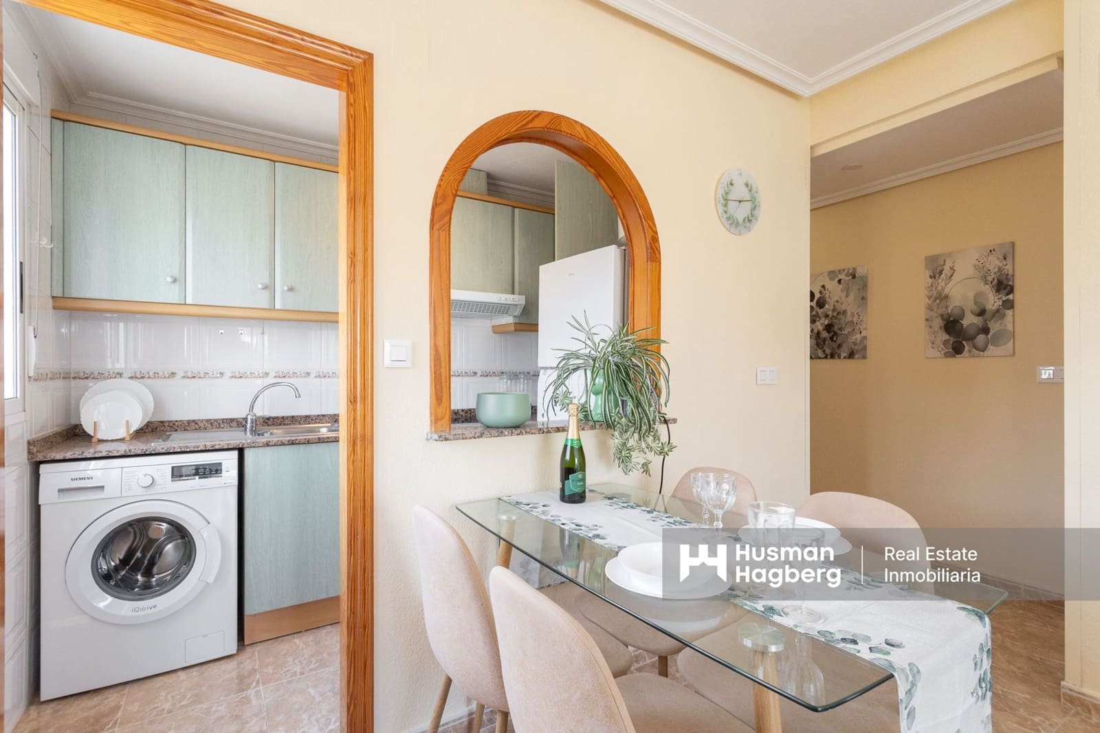 2 makuuhuone Huoneisto myytävänä paikassa Torrevieja mukana uima-altaan - 147 000 € (Ref: 9275650)