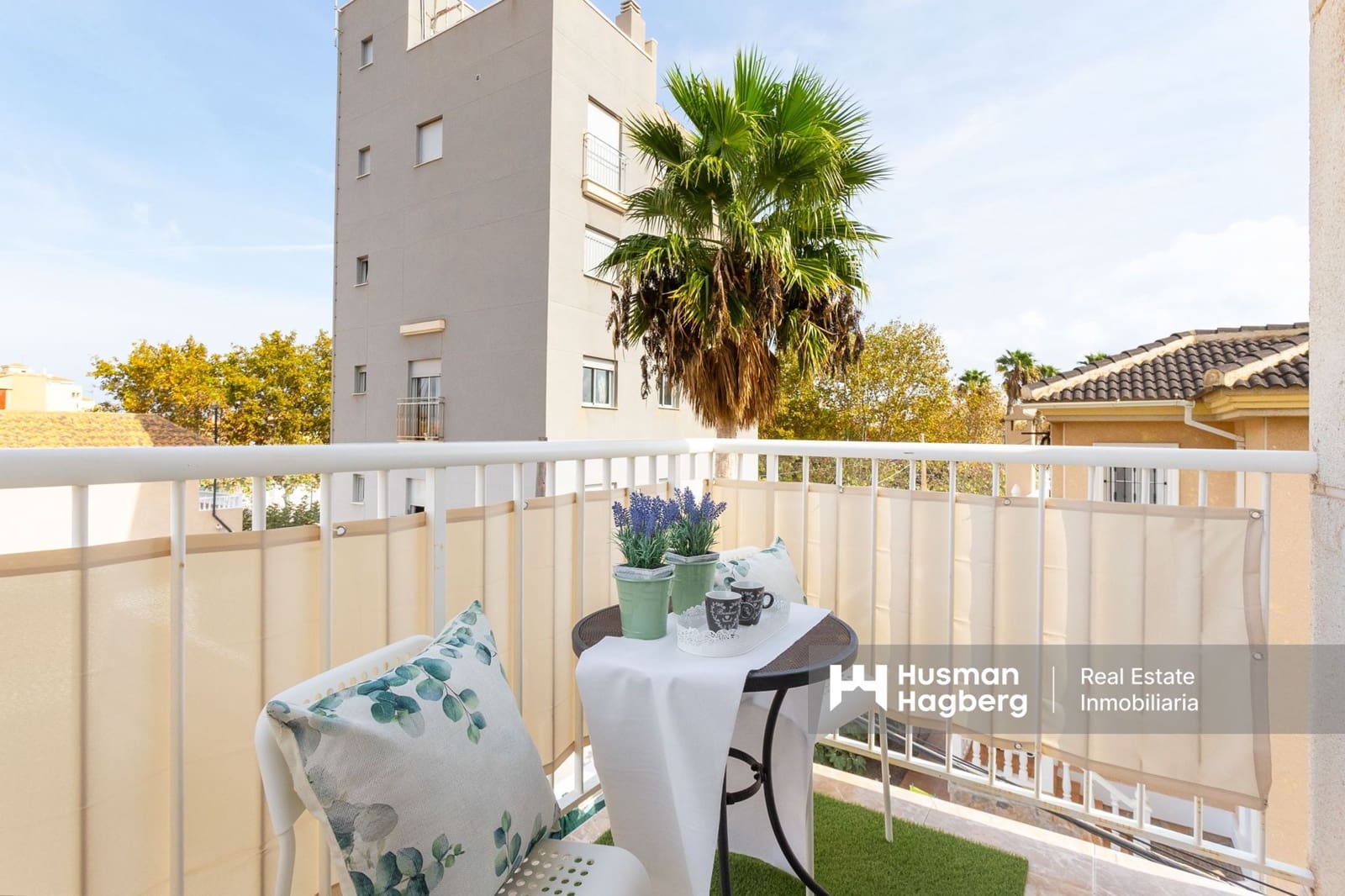 2 makuuhuone Huoneisto myytävänä paikassa Torrevieja mukana uima-altaan - 147 000 € (Ref: 9275650)