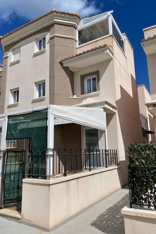 3 soverom Hus til salgs i Calas Santiago Bernabéu, Santa Pola med svømmebasseng - € 412 000 (Ref: 9283177)