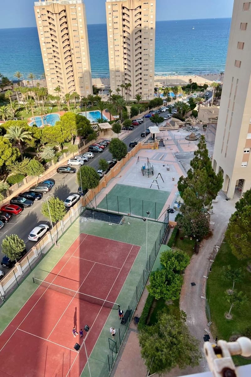 3 bedroom Apartment for sale in El Campello with pool - € 460,000 (Ref: 9310345)