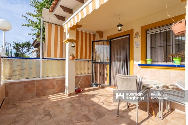 3 quarto Casa em Banda para venda em Punta Prima, Orihuela com piscina - 199 000 € (Ref: 9331858)