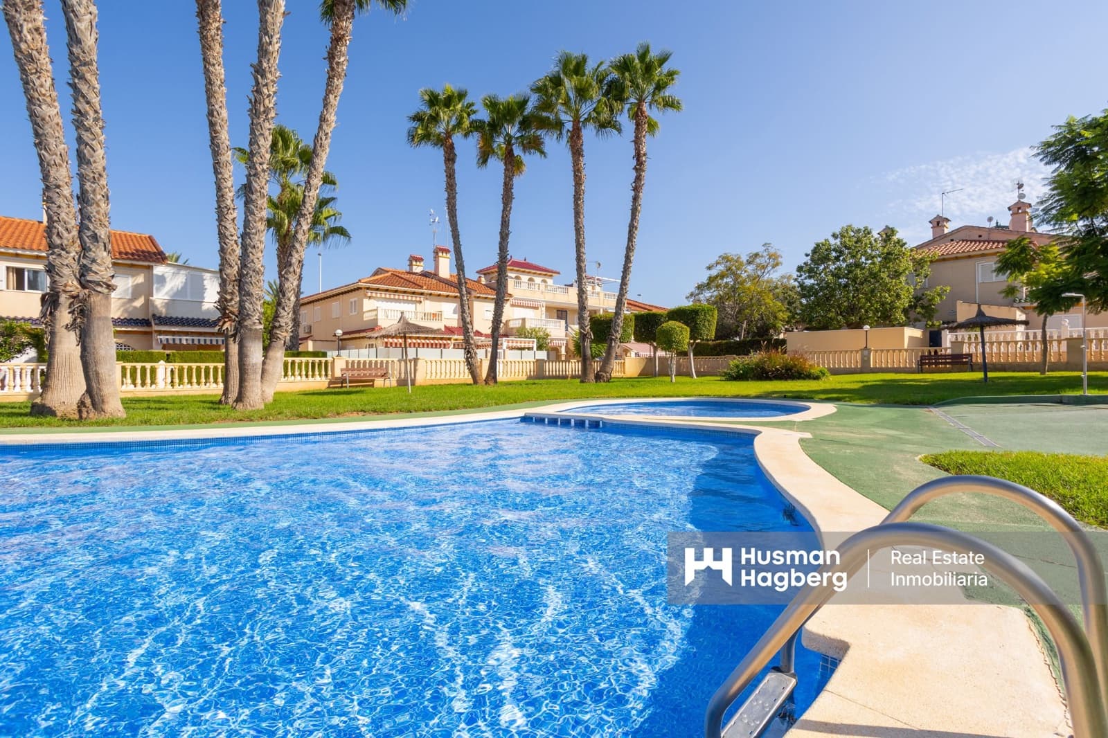 1 bedroom Apartment for sale in Playa Flamenca with pool - € 170,000 (Ref: 9339187)