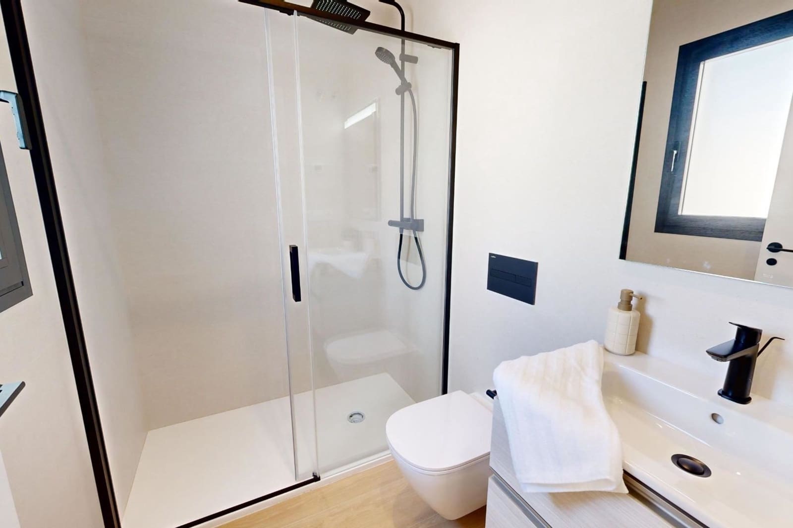 3 soveværelse Lejlighed til salg i El Moncayo - € 349.500 (Ref: 9348439)