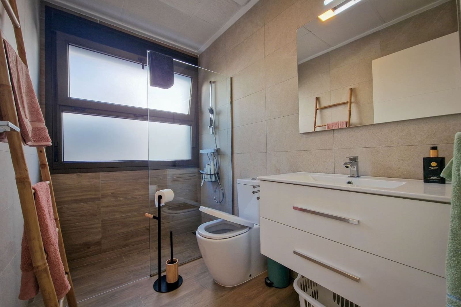 3 bedroom Villa for sale in San Miguel de Salinas with pool - € 399,000 (Ref: 9348441)