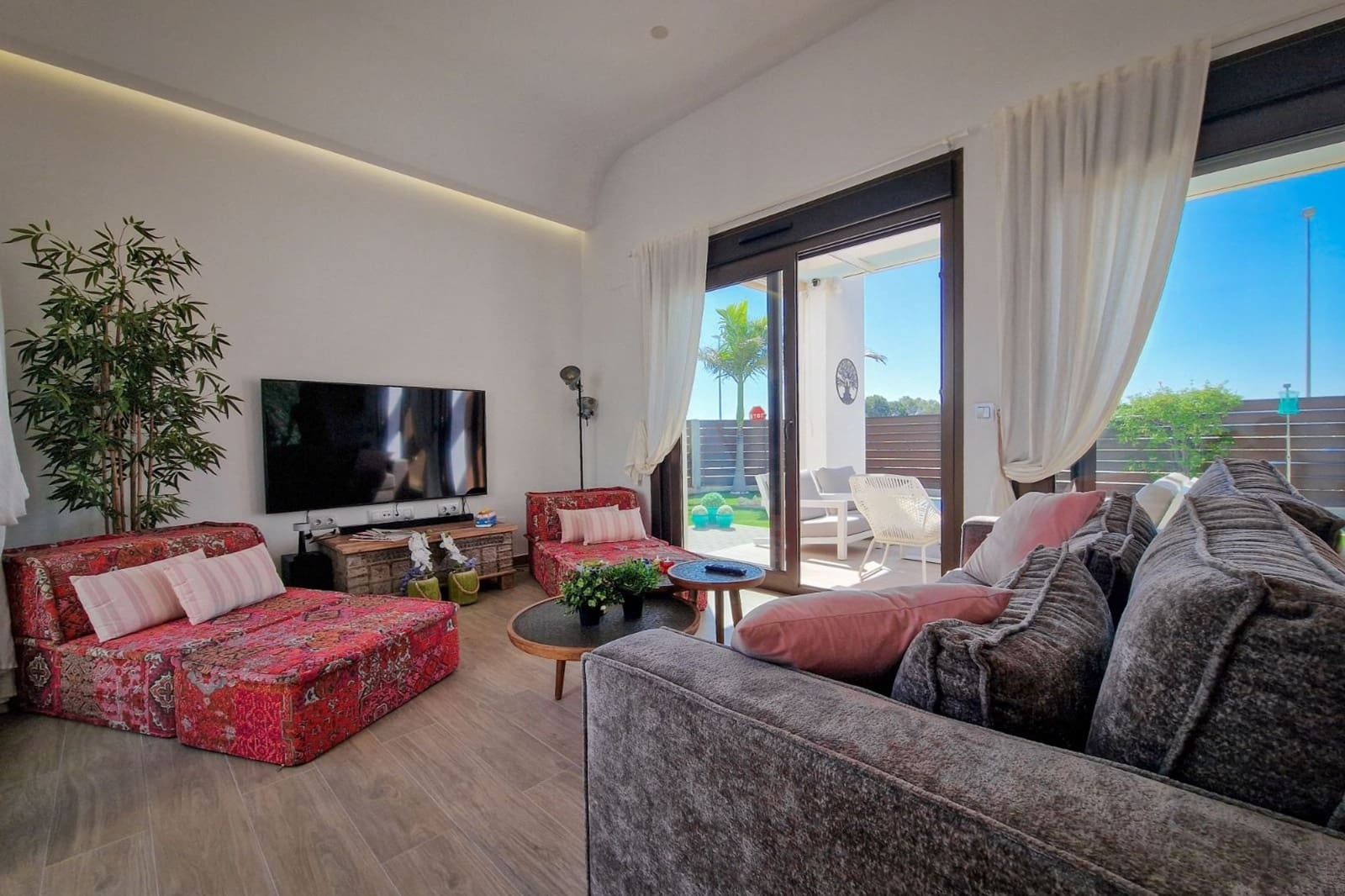 3 bedroom Villa for sale in San Miguel de Salinas with pool - € 399,000 (Ref: 9348441)