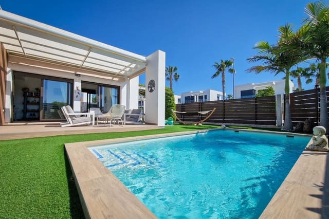 3 bedroom Villa for sale in San Miguel de Salinas with pool - € 399,000 (Ref: 9348441)