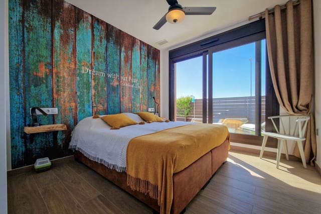 3 bedroom Villa for sale in San Miguel de Salinas with pool - € 399,000 (Ref: 9348441)