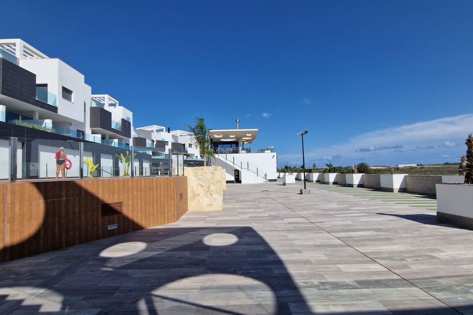 2 Zimmer Apartment zu verkaufen in El Raso mit Pool - 289.000 € (Ref: 9348575)