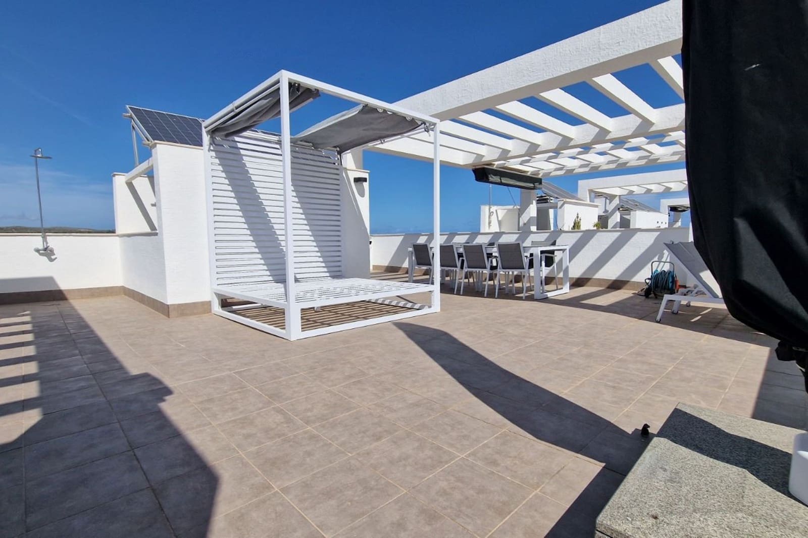 2 Zimmer Apartment zu verkaufen in El Raso mit Pool - 289.000 € (Ref: 9348575)