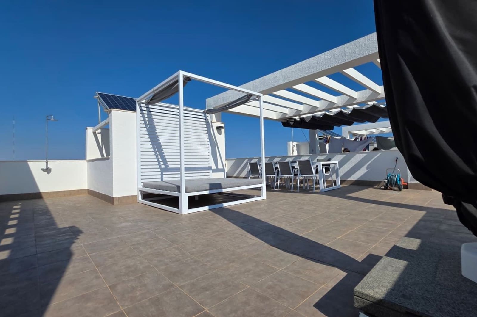 2 Zimmer Apartment zu verkaufen in El Raso mit Pool - 289.000 € (Ref: 9348575)