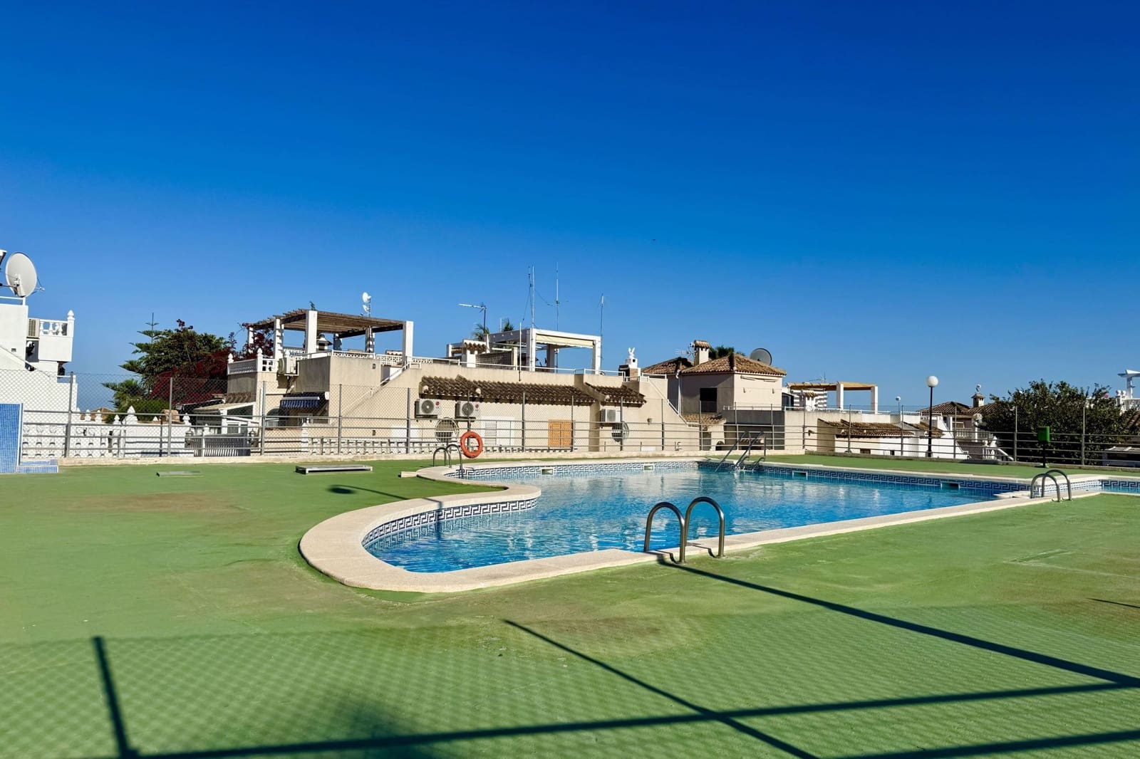 4 sovrum Lägenhet till salu i Los Altos med pool - 199 900 € (Ref: 9352813)